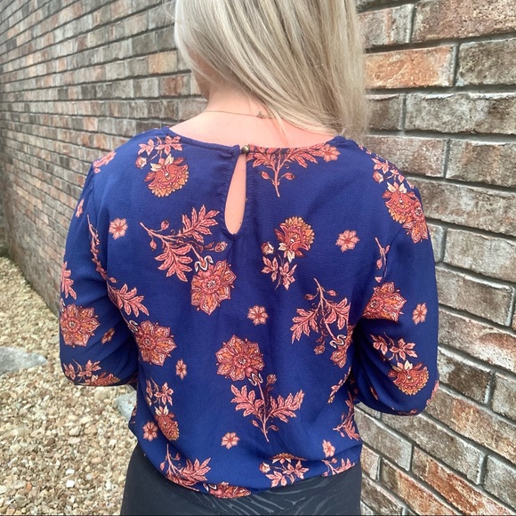 Self Esteem Tie Front Bell Sleeves Floral Top M - Picture 9 of 15